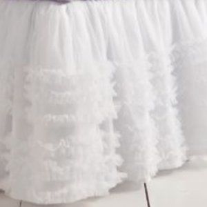 Garnet Hill Full Size Pale Pink Tulle Bed Skirt - Stunning Vintage Look!!